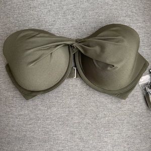 NEW Abercrombie & Fitch Bikini Top